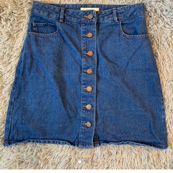 denim skirt - Picture 1 of 3